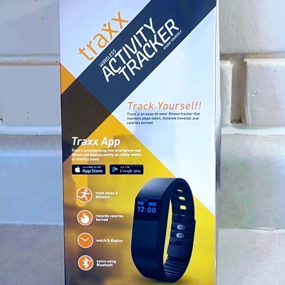 TRAXX ACTIVITY TRACKER WRIST BAND - Picture 3 of 3